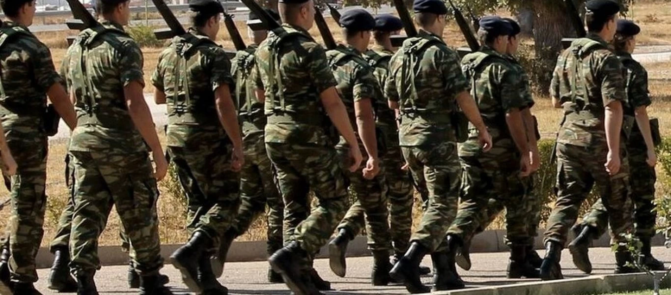 Lockdown: Κλείνουν για δύο εβδομάδες οι στρατιωτικές σχολές